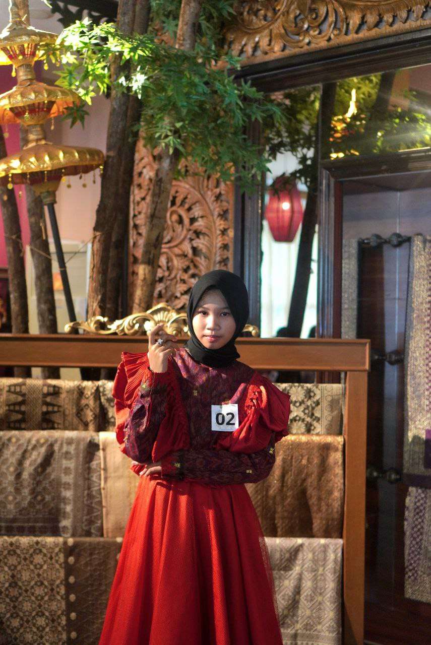 RAISYA RASYIKA AUVY